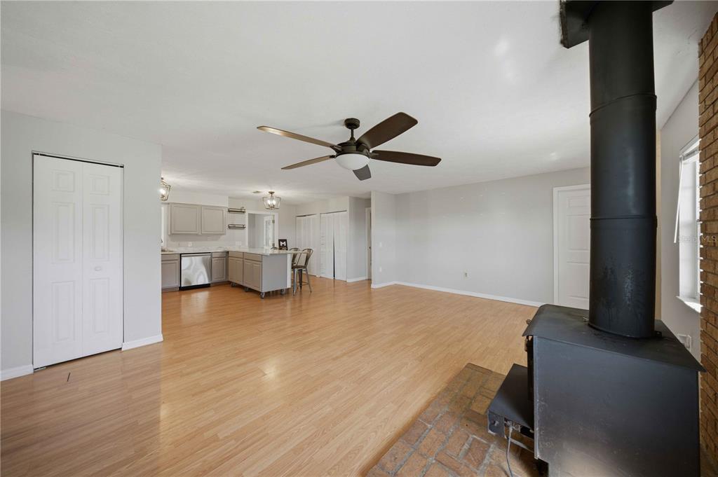 15600 NE JACKSONVILLE ROAD, CITRA, FL — photo 5 of 28
