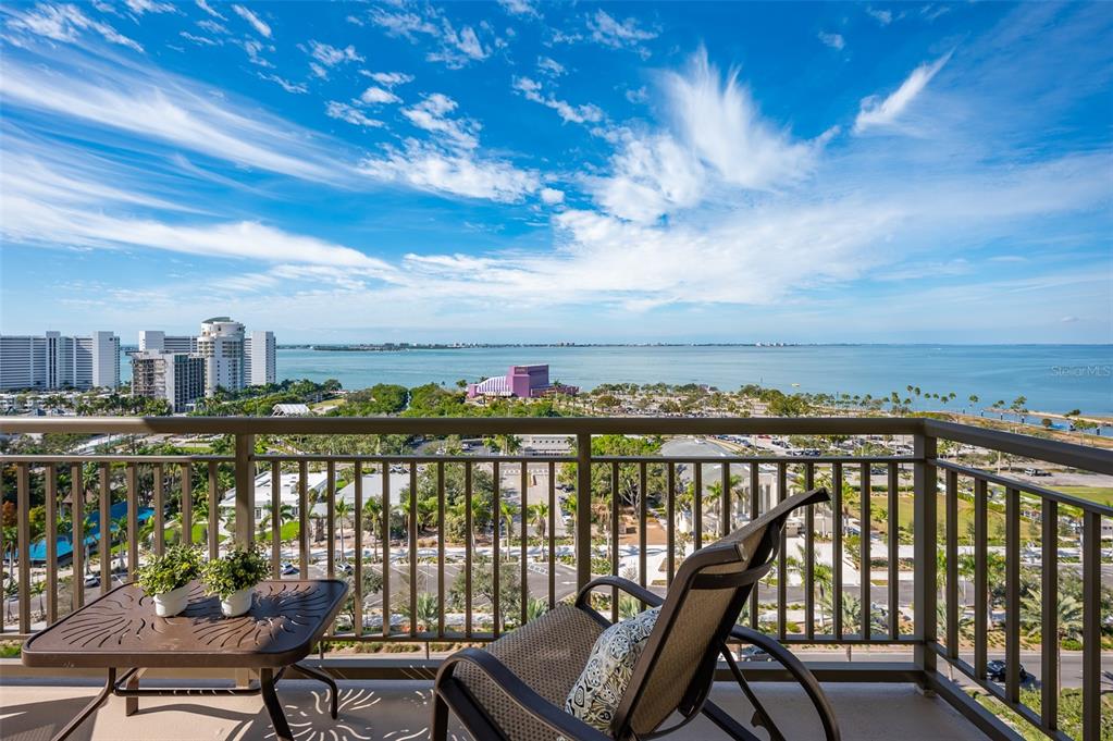 800 N TAMIAMI TRAIL UNIT 1517