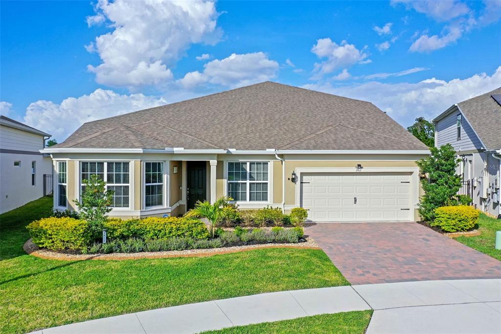 2412 SOUTHLAWN LANE