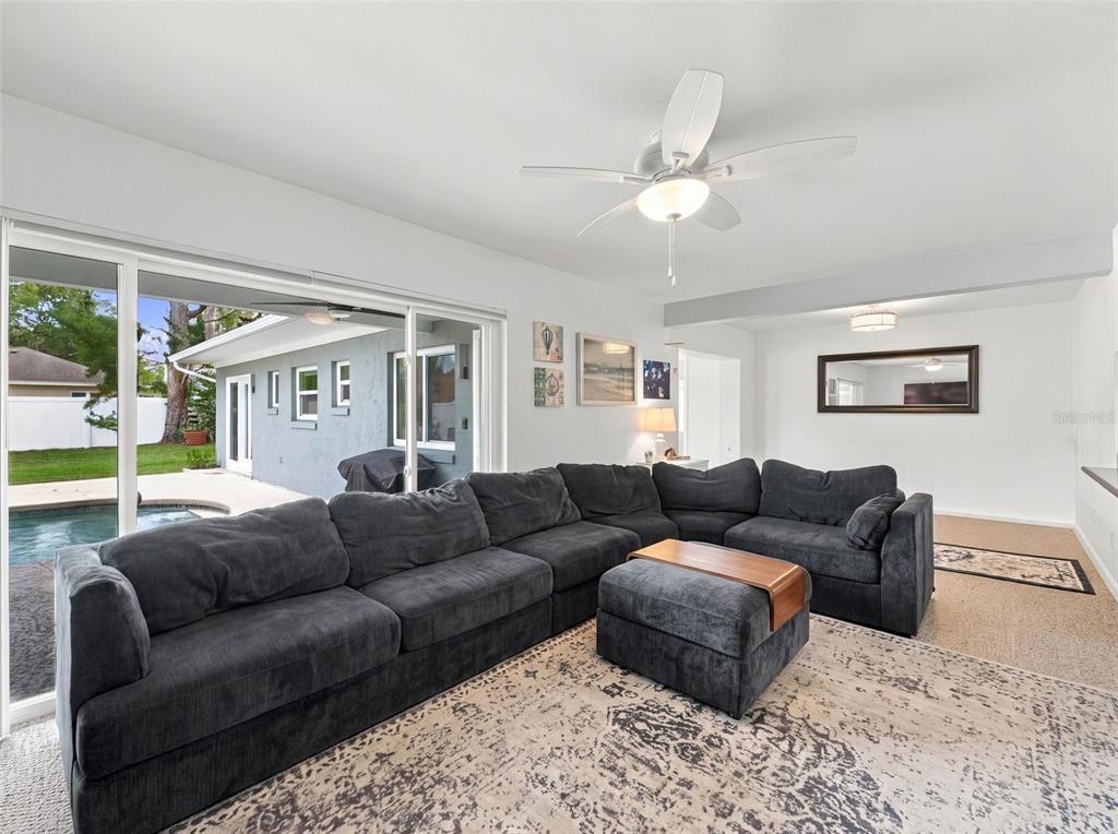 1502 DOVE DRIVE, ORLANDO, FL — photo 2 of 47