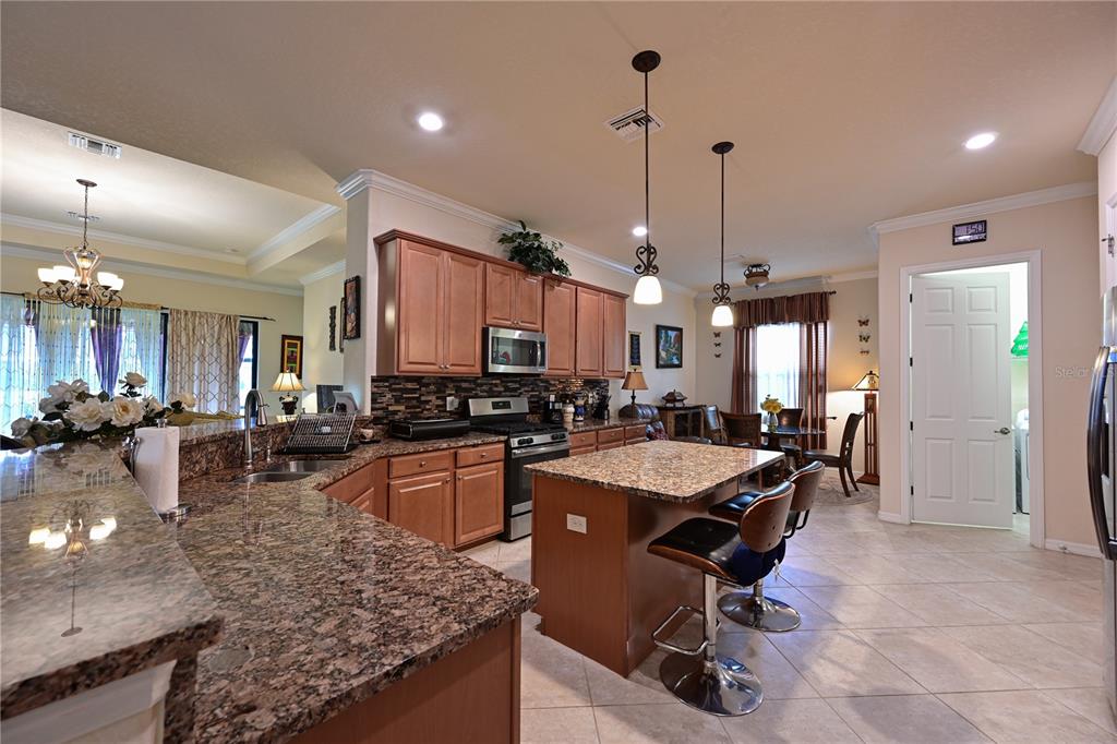 13423 RAMBLEWOOD TRAIL, BRADENTON, FL — photo 4 of 23