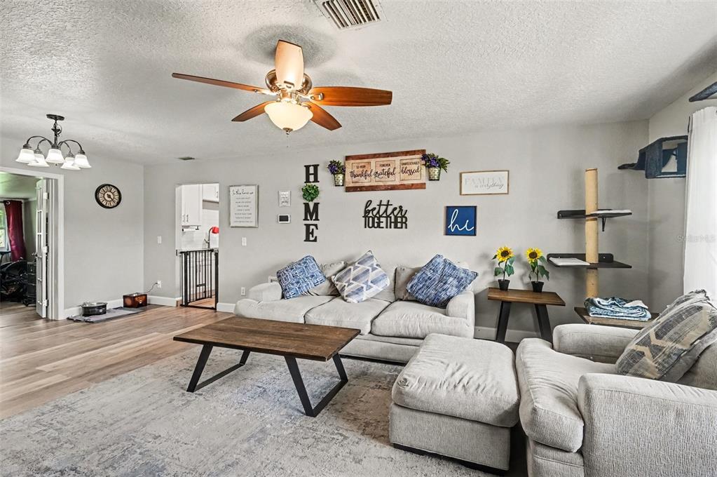 1643 PENDLETON STREET, DELTONA, FL — photo 4 of 30