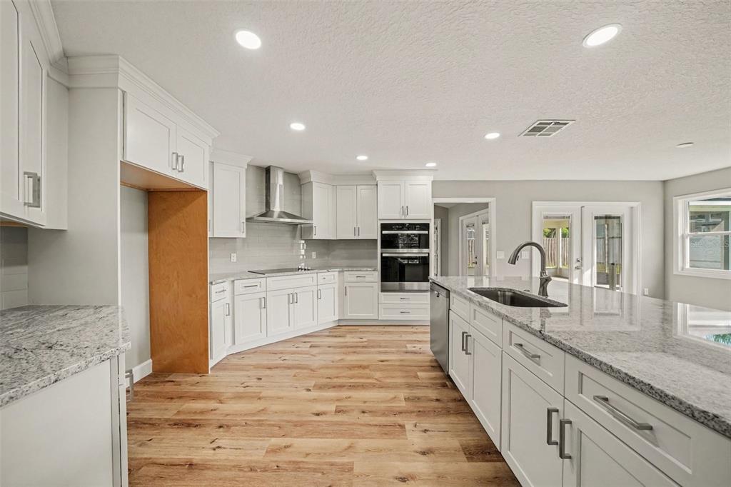 33608 OVERTON DRIVE, LEESBURG, FL — photo 4 of 23