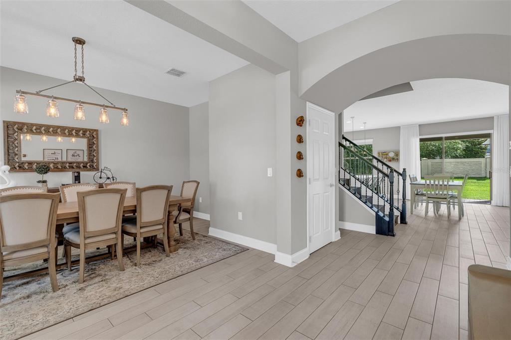 2415 SANTA VISTA LOOP, APOPKA, FL — photo 3 of 30