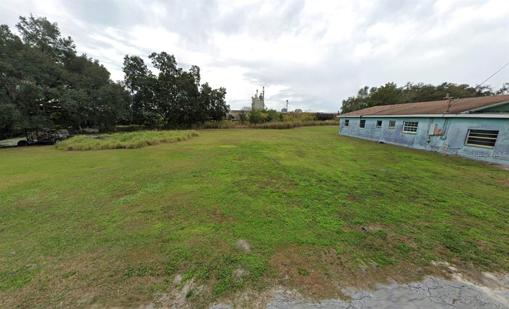 2200 2ND STREET, MULBERRY, FL — photo 2 of 5