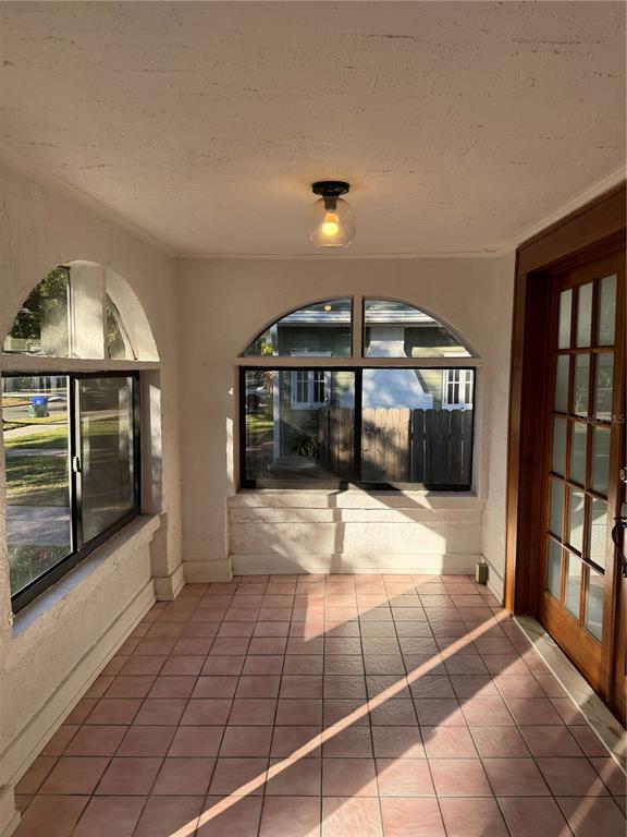 325 W PALM DRIVE, LAKELAND, FL — photo 5 of 49