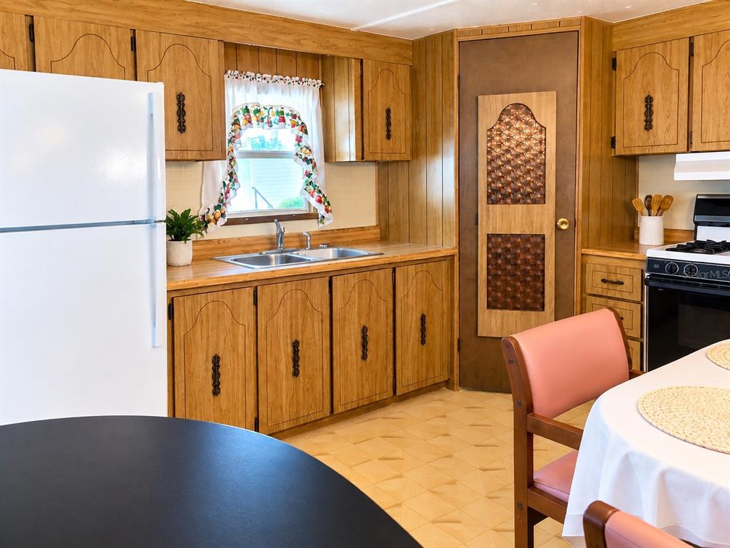 6580 SEMINOLE BOULEVARD UNIT 519, SEMINOLE, FL — photo 4 of 20