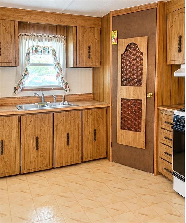 6580 SEMINOLE BOULEVARD UNIT 519, SEMINOLE, FL — photo 5 of 20