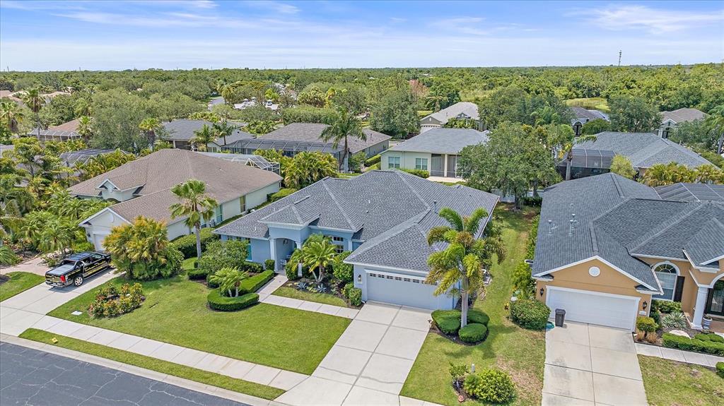 8015 SPRING MARSH DRIVE, BRADENTON, FL — photo 4 of 30