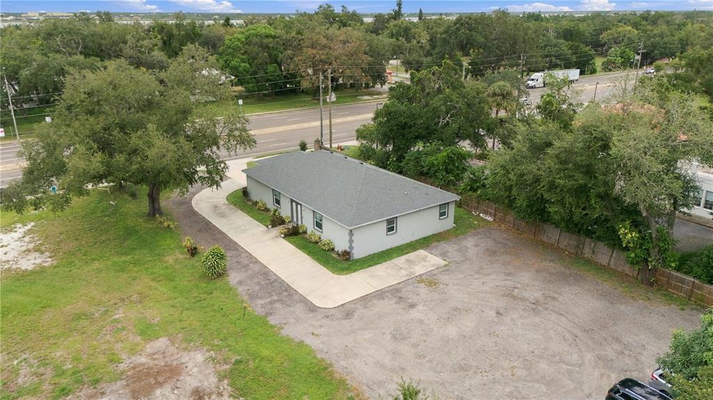 1710 MANATEE AVENUE E, BRADENTON, FL — photo 3 of 21