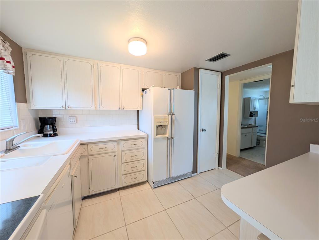 1865 SUNNY DRIVE UNIT G21, BRADENTON, FL — photo 4 of 30