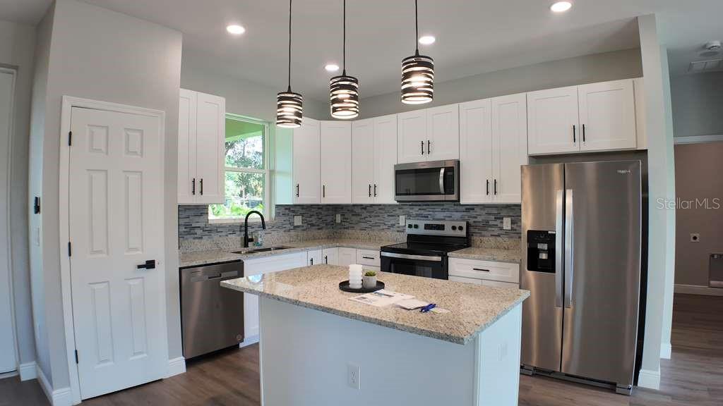 4200 LEAF ROAD, SEBRING, FL — photo 3 of 30
