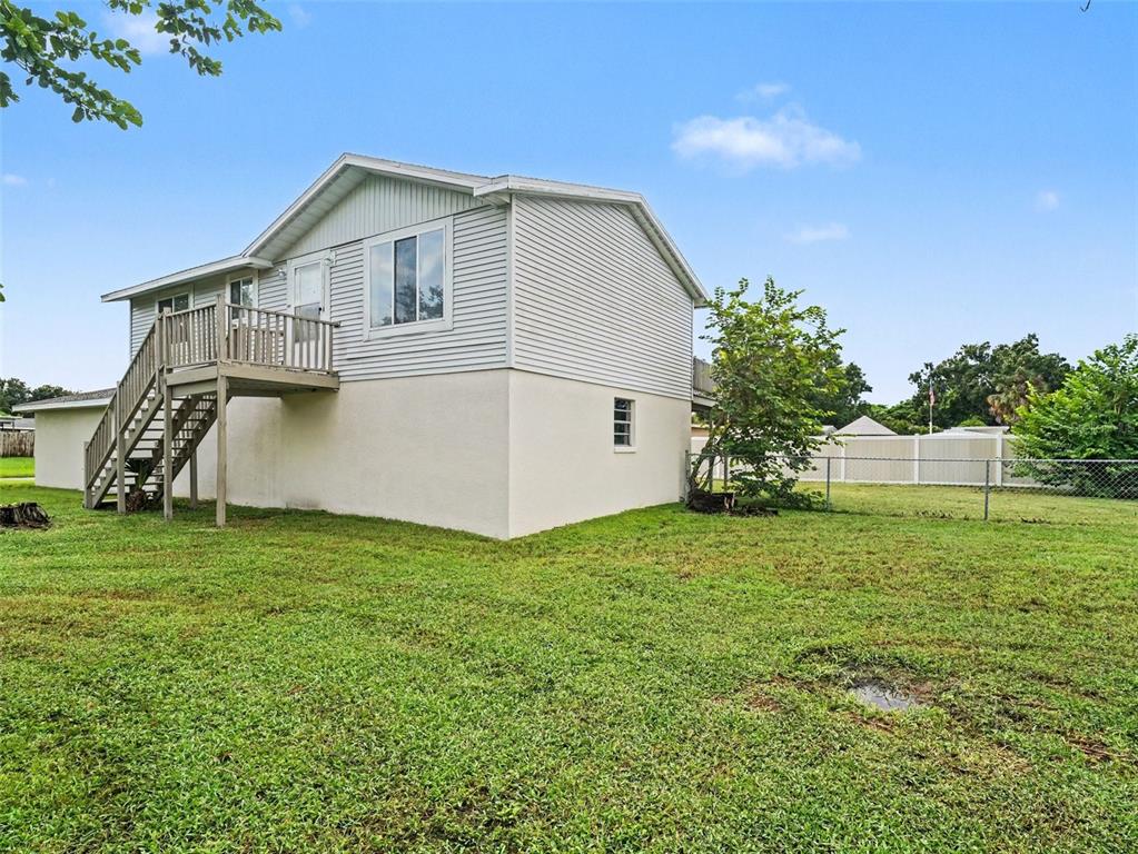 6306 FLORIDA CIR E, APOLLO BEACH, FL — photo 4 of 27