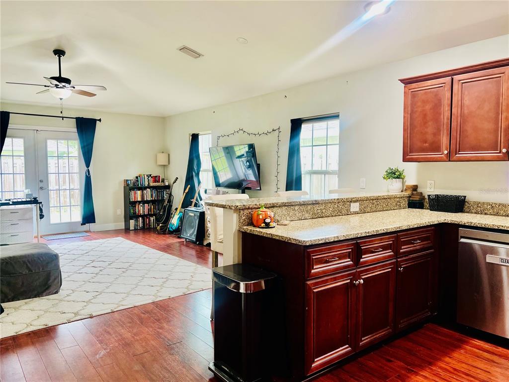 1714 NW 9TH STREET, GAINESVILLE, FL — photo 4 of 19