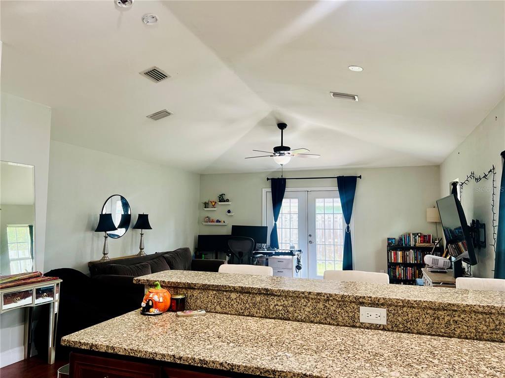 1714 NW 9TH STREET, GAINESVILLE, FL — photo 5 of 19