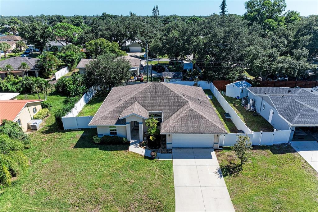 485 GRANT ROAD, VENICE, FL — photo 2 of 33