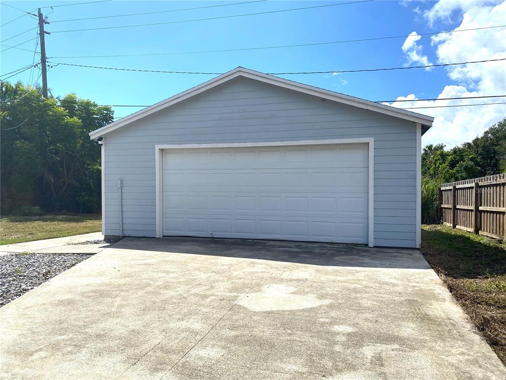 2111 MICHIGAN AVENUE, COCOA, FL — photo 5 of 30