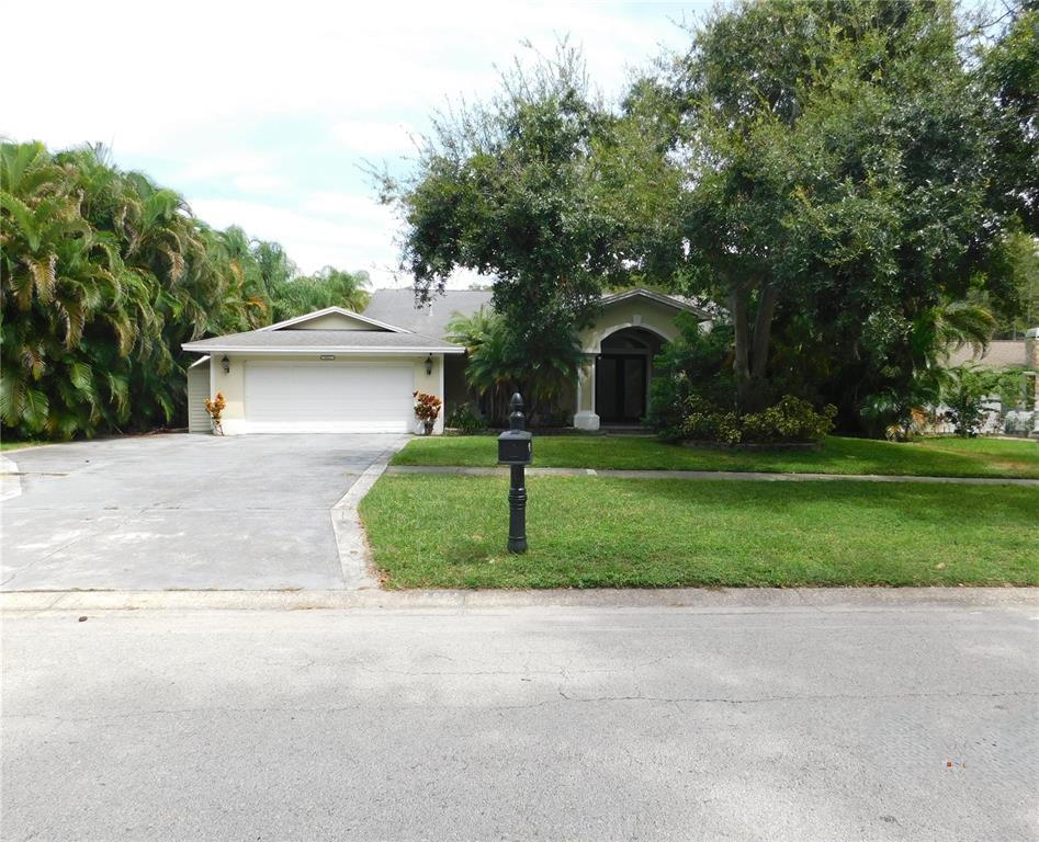 2661 WINDING WOOD DRIVE