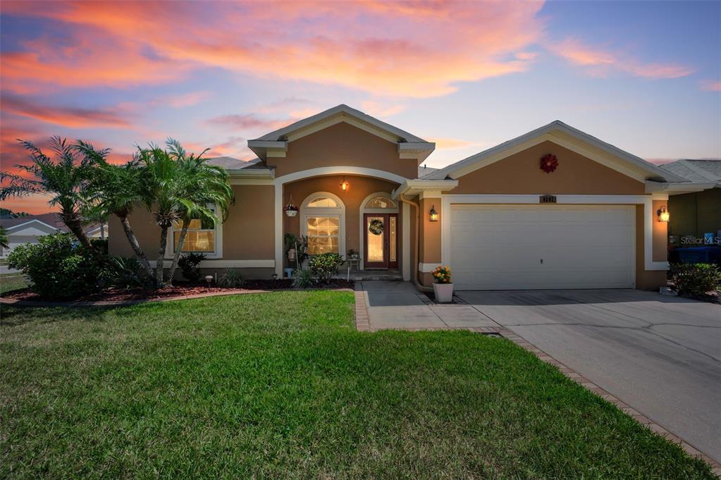 8202 WILD OAKS CIRCLE