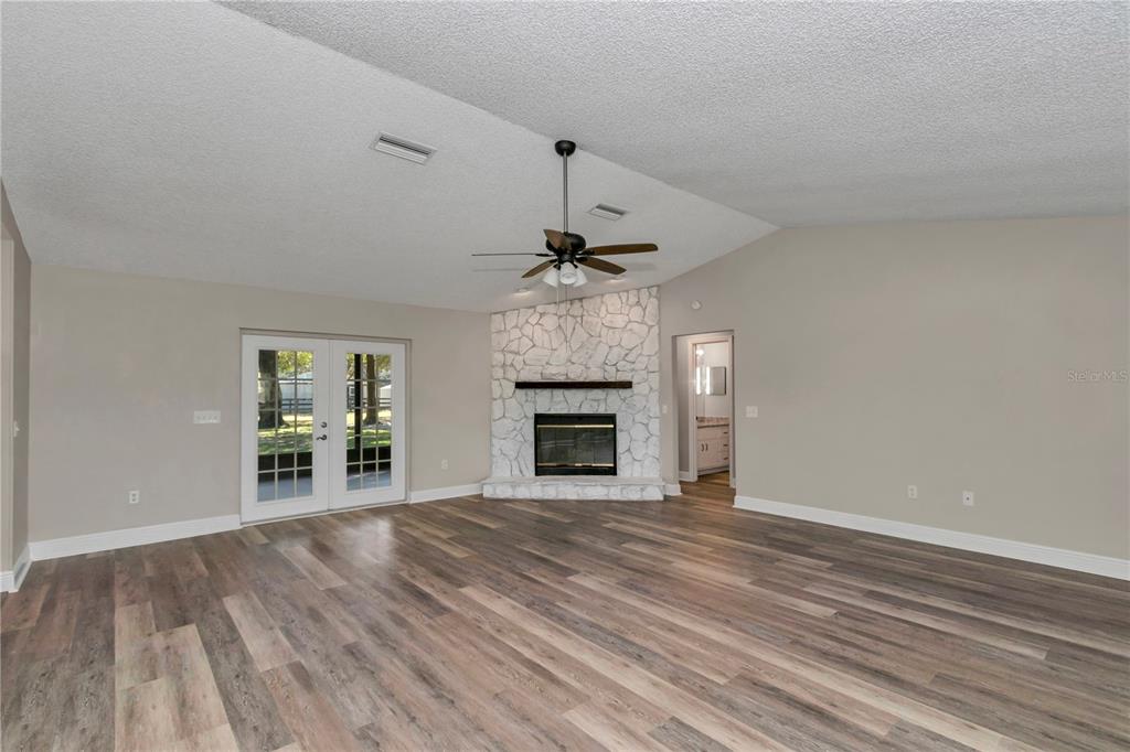 11101 SW 128TH AVENUE, DUNNELLON, FL — photo 5 of 30