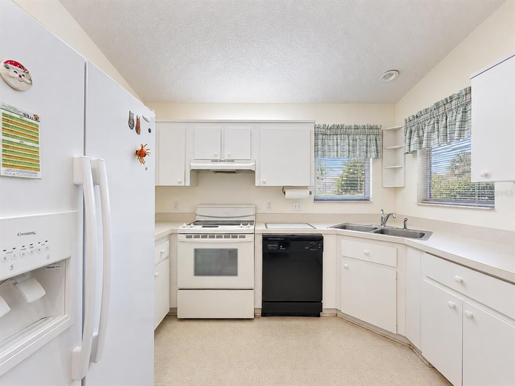 2127 NE 40TH AVENUE, OCALA, FL — photo 4 of 29