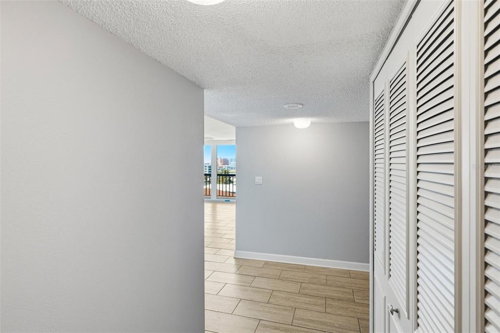 400 ISLAND WAY UNIT 805, CLEARWATER, FL — photo 2 of 30