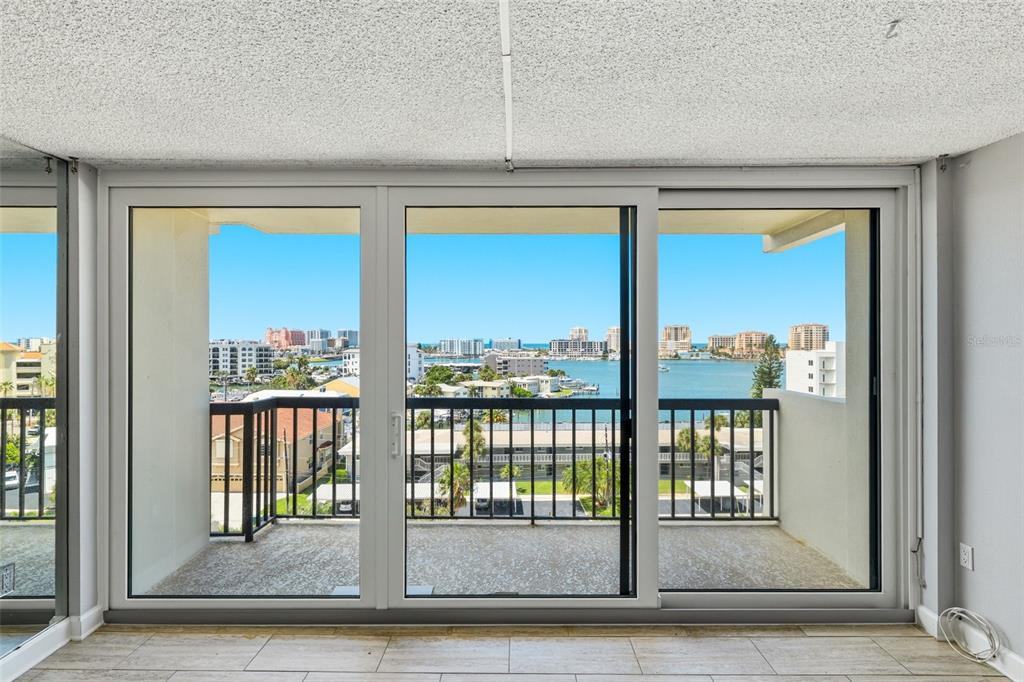 400 ISLAND WAY UNIT 805, CLEARWATER, FL — photo 5 of 30