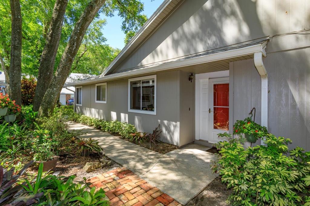 617 RED OAK CIRCLE UNIT 121