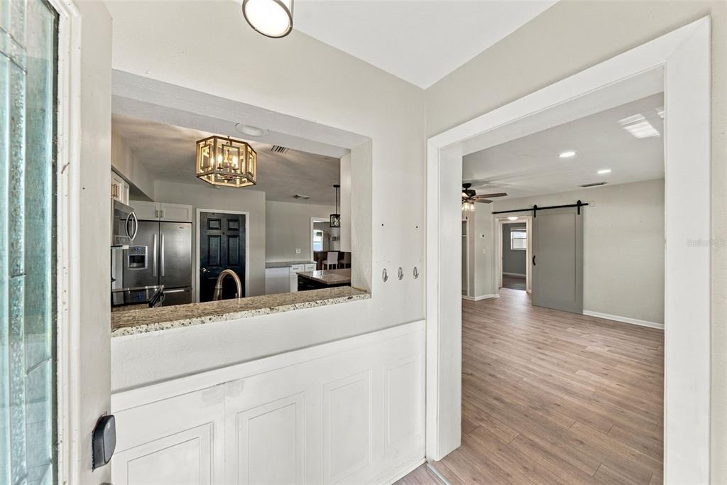 1548 ORANGE STREET, CLEARWATER, FL — photo 3 of 54