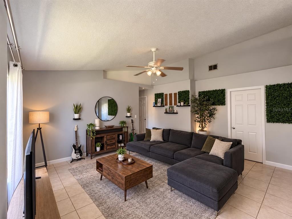 520 E MAGNOLIA AVENUE, LONGWOOD, FL — photo 3 of 9