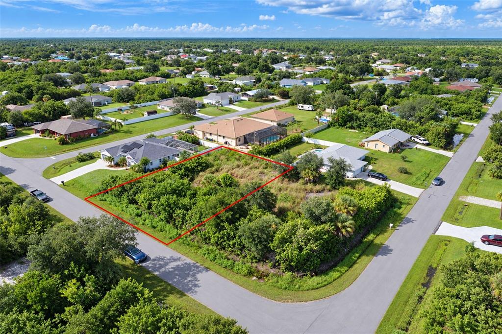 10234 THAMES AVENUE, ENGLEWOOD, FL — photo 3 of 31