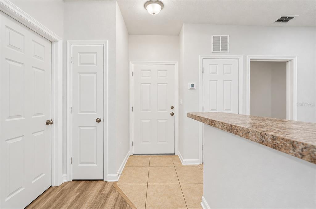10209 COURTNEY PALMS BOULEVARD UNIT 301, TAMPA, FL — photo 5 of 21