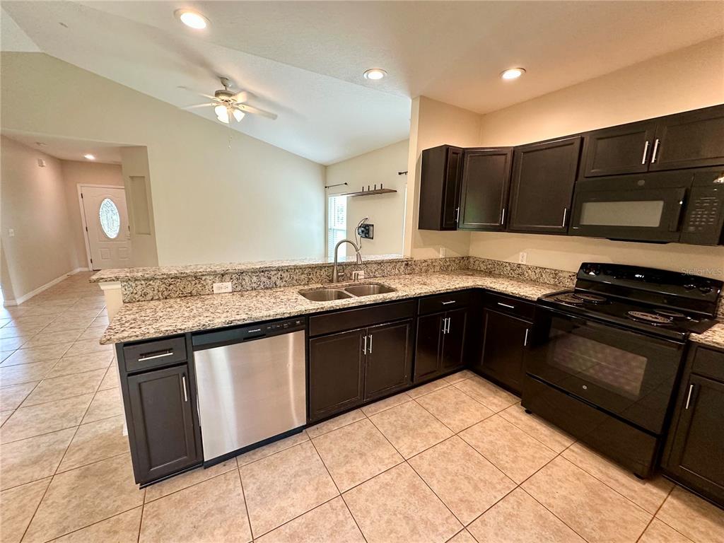 1100 9TH AVENUE, DELAND, FL — photo 3 of 17