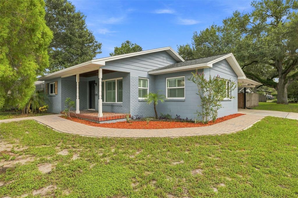 2001 E HANNA AVENUE, TAMPA, FL — photo 2 of 26