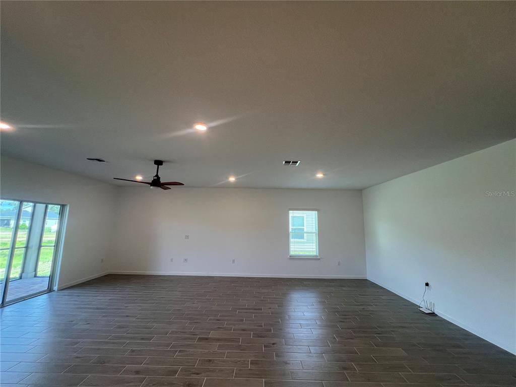 4510 NW 14TH LOOP, OCALA, FL — photo 4 of 23