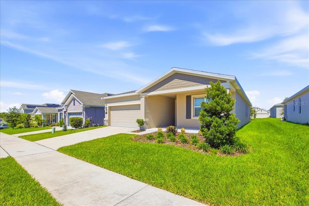 717 CITRUS RESERVE BOULEVARD, DAVENPORT, FL — photo 3 of 29