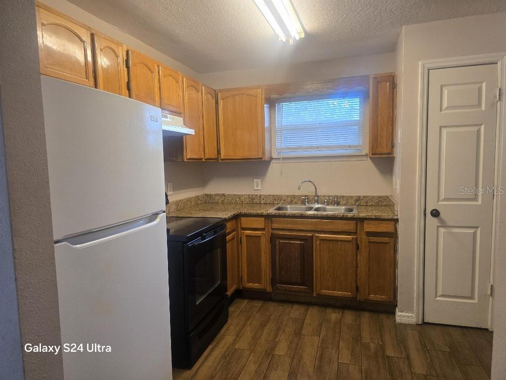 3109 REX AVENUE, DOVER, FL — photo 2 of 5
