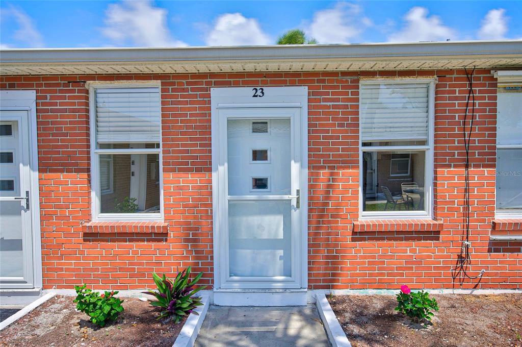 908 VILLAS DRIVE UNIT 23