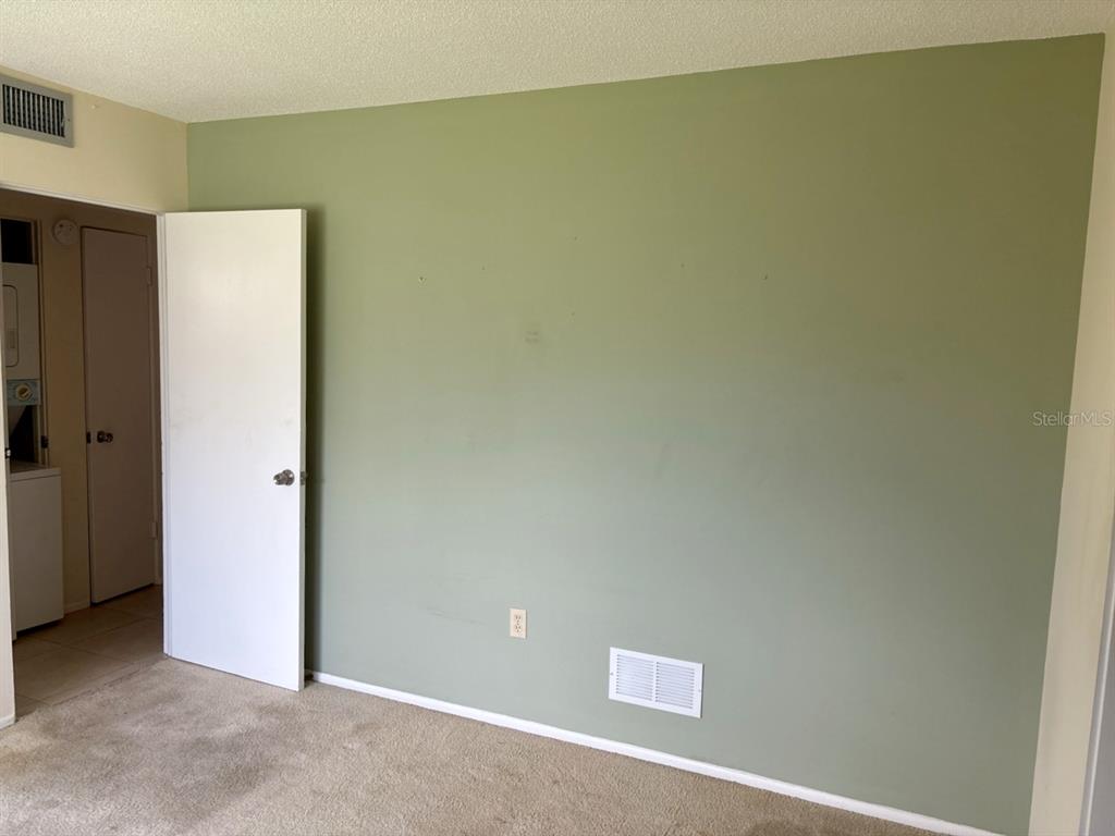39 STRATHMORE BOULEVARD, SARASOTA, FL — photo 4 of 15