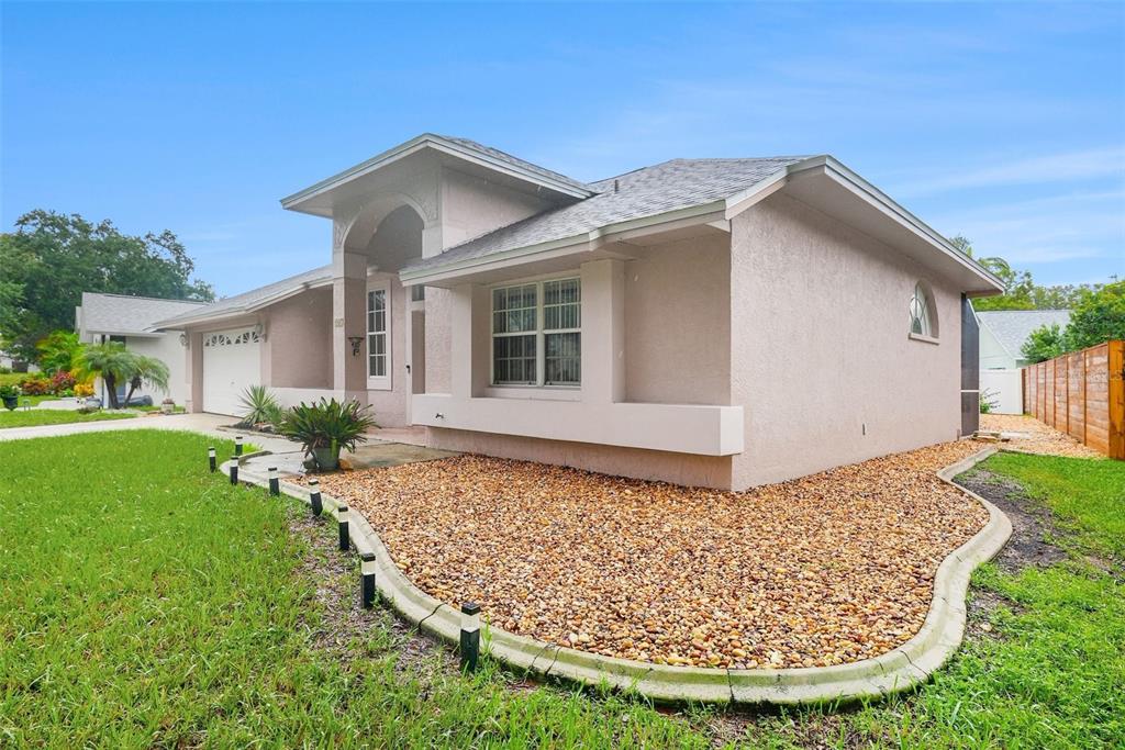 907 BRITTANY PARK BOULEVARD, TARPON SPRINGS, FL — photo 2 of 30
