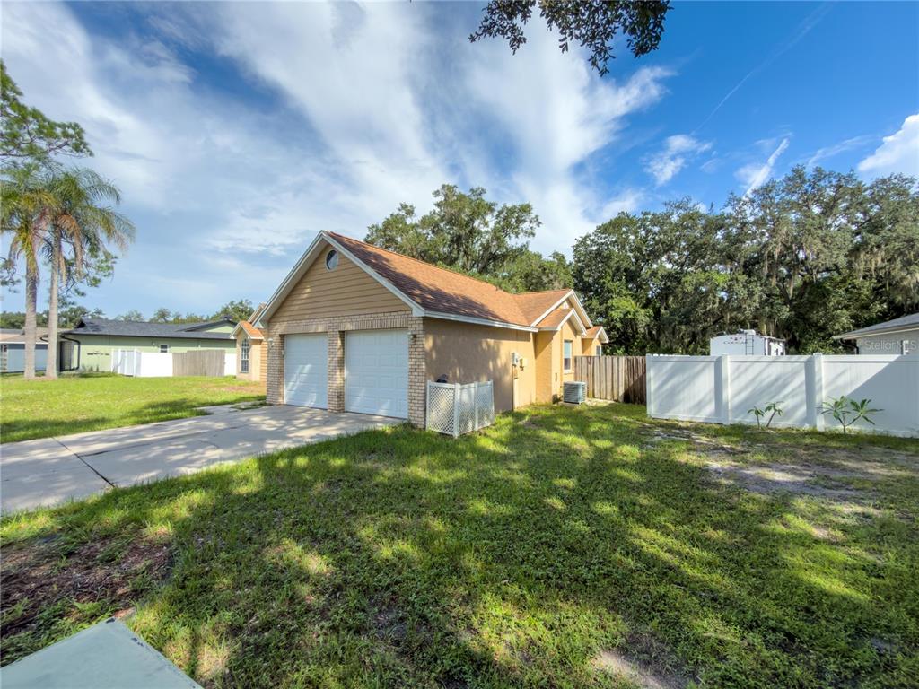 23437 SHINING STAR DRIVE, LAND O LAKES, FL — photo 3 of 30