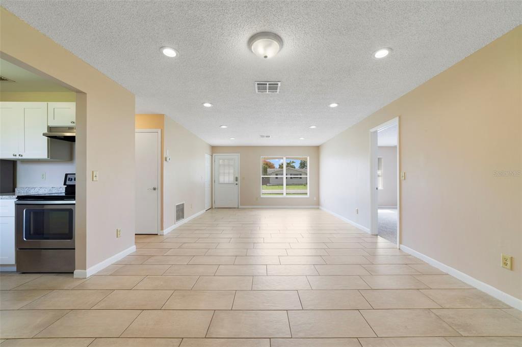 2638 BEAL STREET, DELTONA, FL — photo 3 of 21
