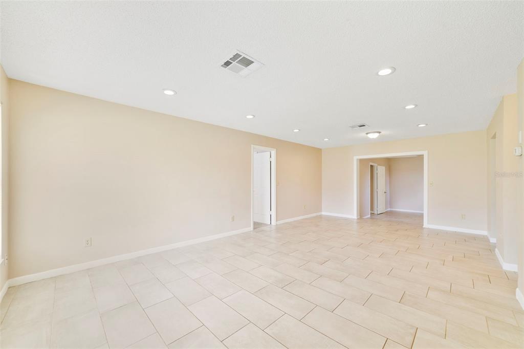 2638 BEAL STREET, DELTONA, FL — photo 4 of 21