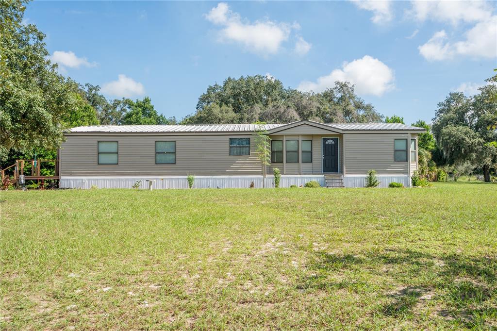 2242 FOX RUN LANE