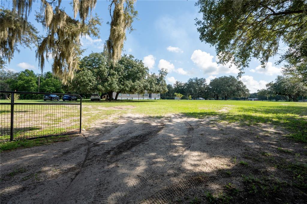 2242 FOX RUN LANE, LAKE WALES, FL — photo 2 of 30
