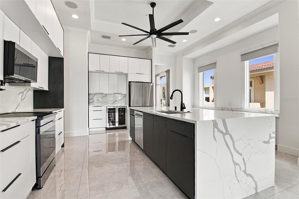 1022 PASEO DEL RIO NE UNIT 1022, ST PETERSBURG, FL — photo 5 of 30