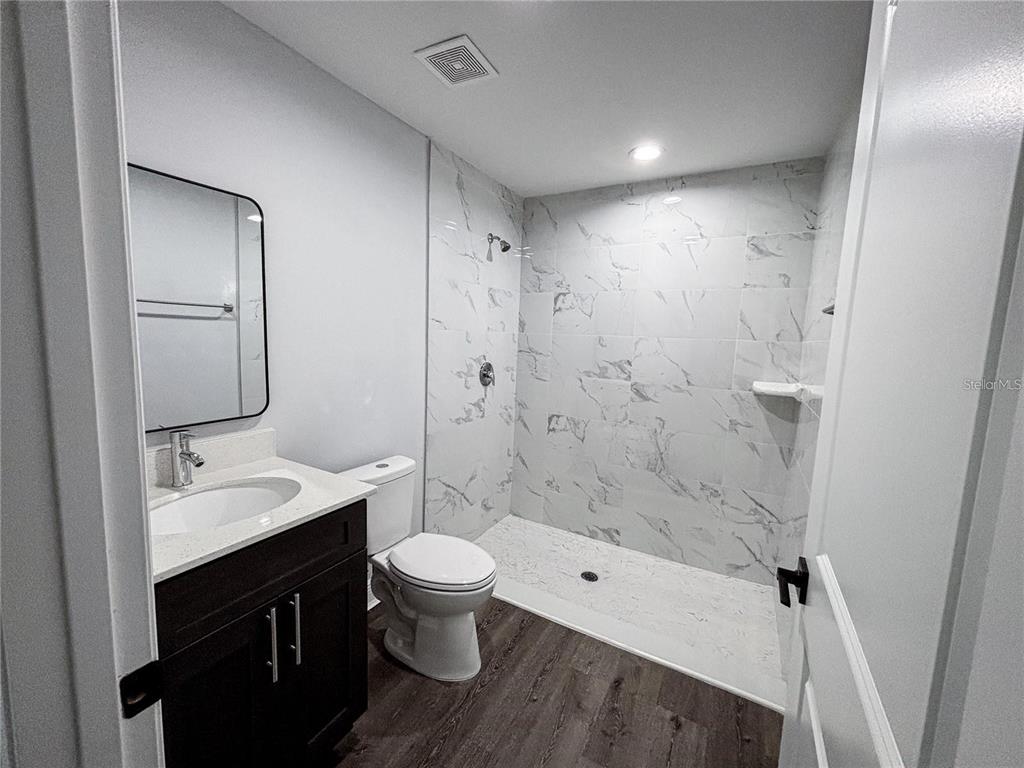 13315 SE 38TH COURT, BELLEVIEW, FL — photo 4 of 8