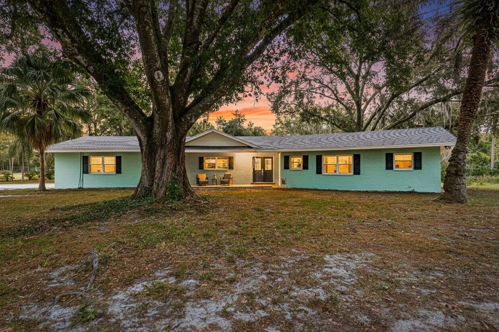 401 OLD EAST LAKE ROAD
