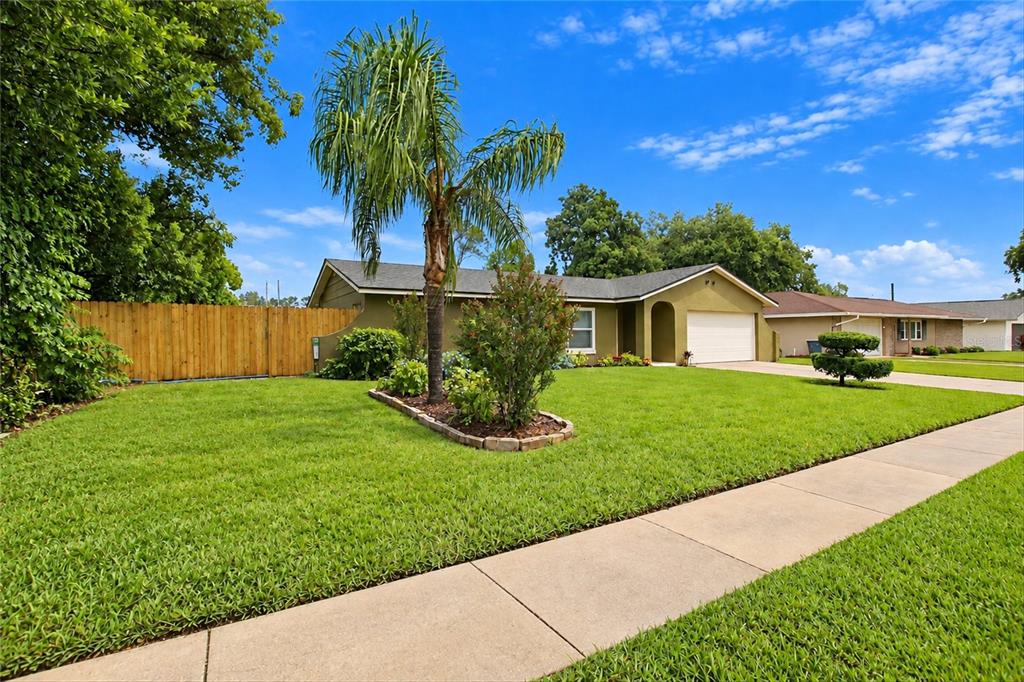 313 ROBIN HILL DRIVE, ALTAMONTE SPRINGS, FL — photo 2 of 30
