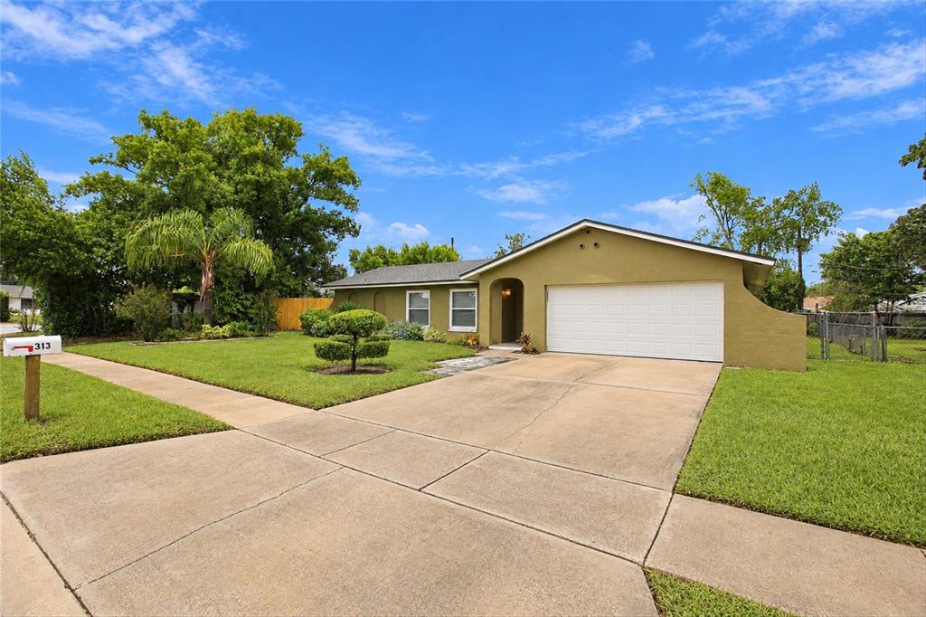 313 ROBIN HILL DRIVE, ALTAMONTE SPRINGS, FL — photo 3 of 30